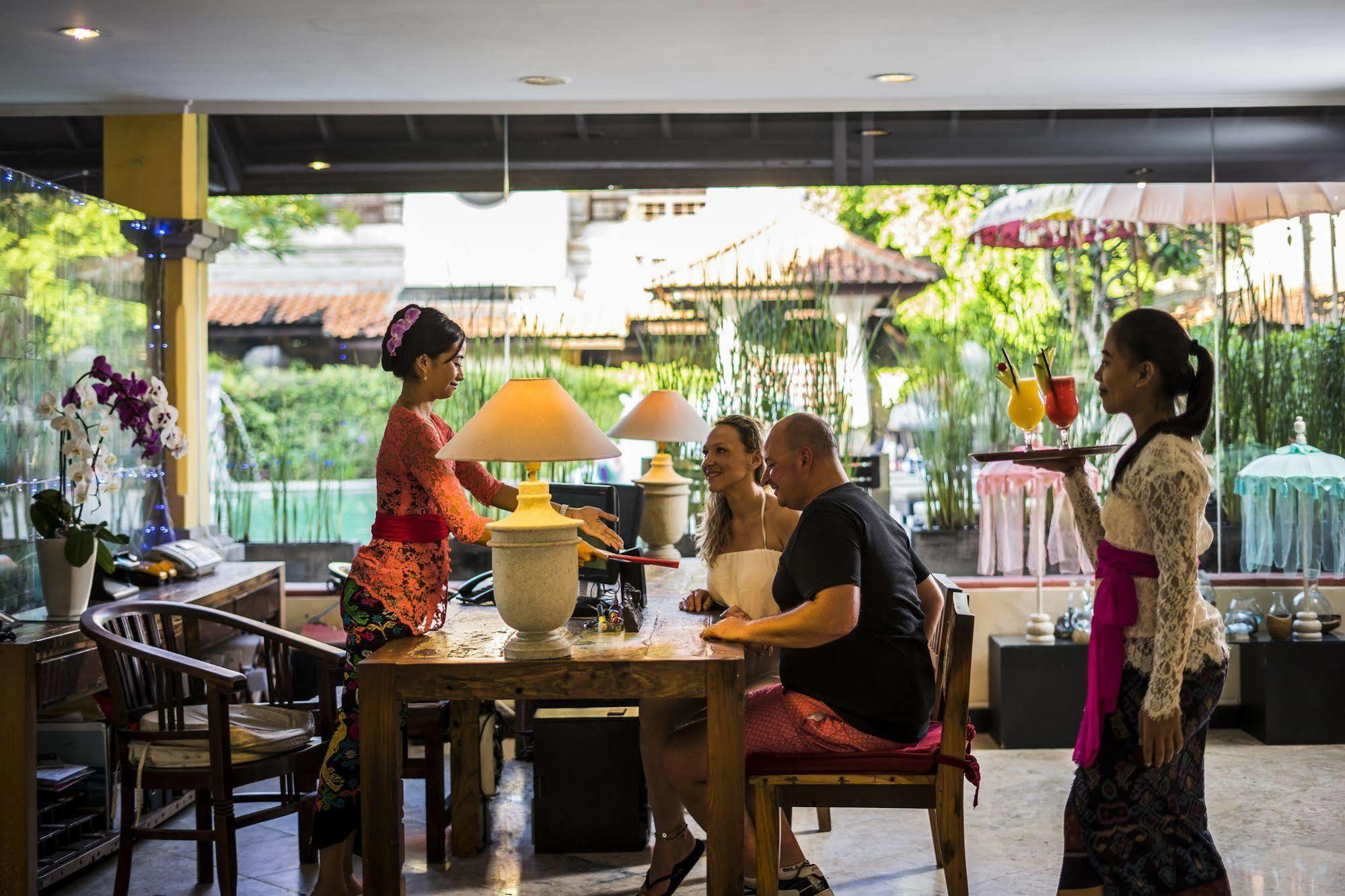 Royal Hotel And Villa Bali 레기안 외부 사진